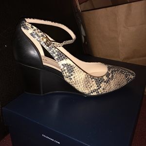 Lacey Wedge - Dressy Black Snake Skin Shoe
